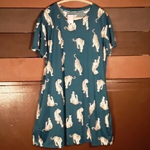 NWOT Joyspun L/XL Teal Blue With Tigers Short sleeve Nightshirt